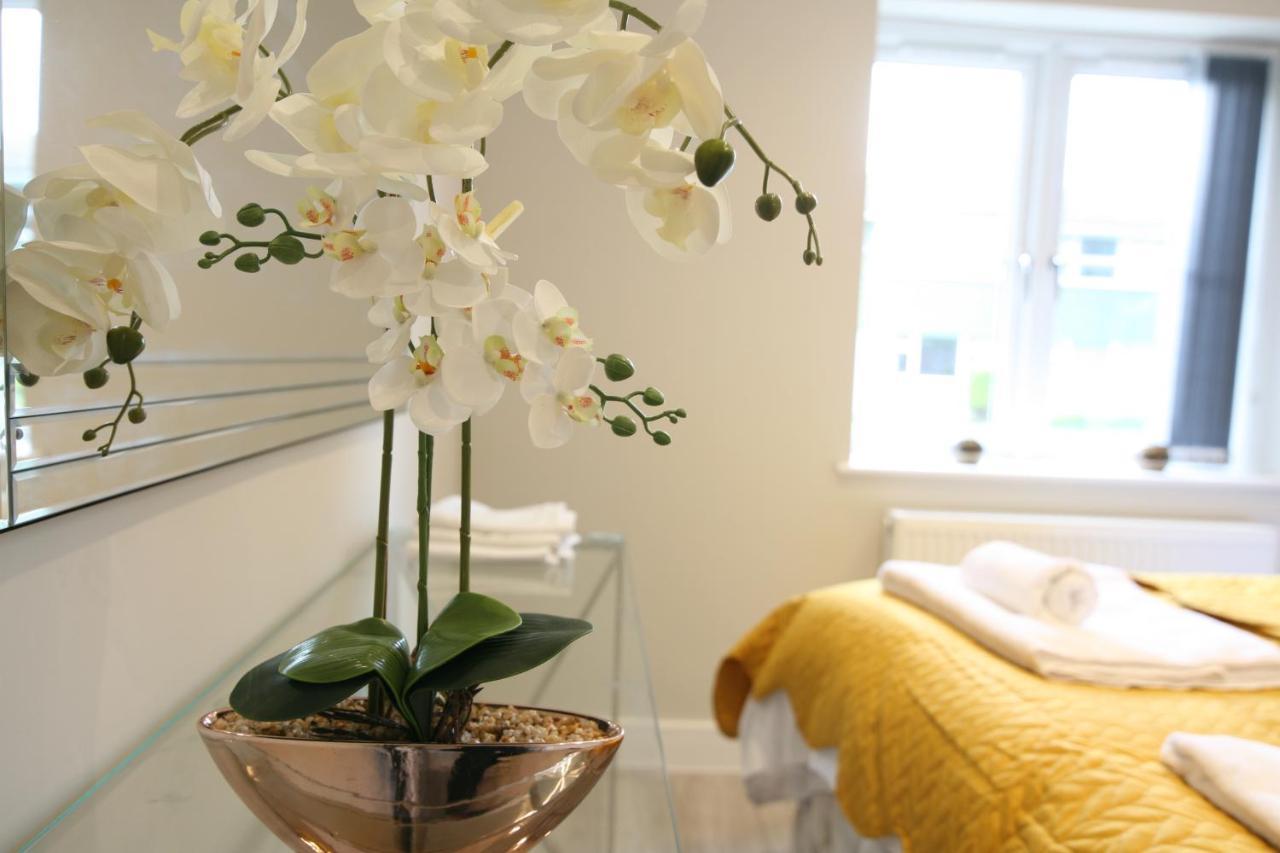 New - Stylish 2 Bed, Farnham Common Appartement Hedgerley Buitenkant foto